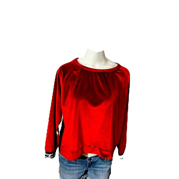 GIOIA VELVET TOP CROPPED LONG SLEEVES LACED BACK IN SIZE MEDIUM - Picture 2 of 9